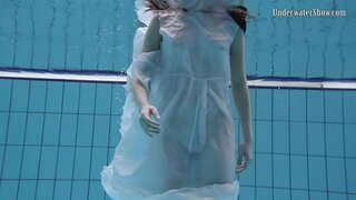 Underwater mundi nudus parvulis